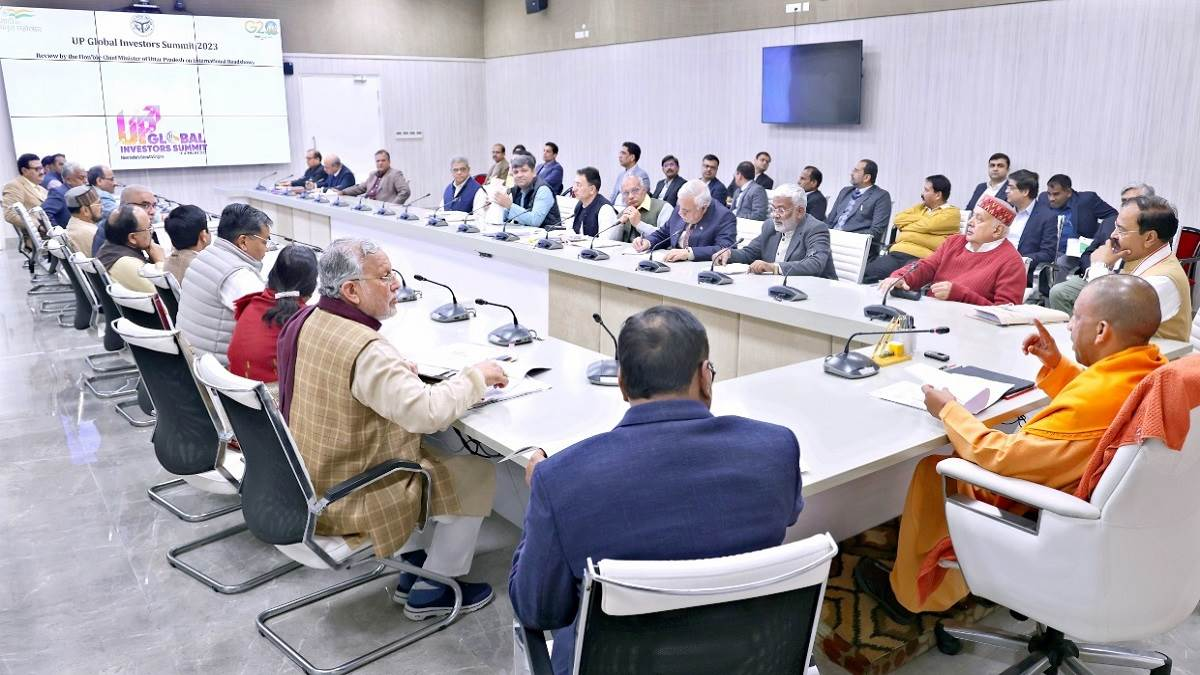 यूपी में 10 कंपनियां करेंगी ₹1.11 लाख करोड़ का निवेश